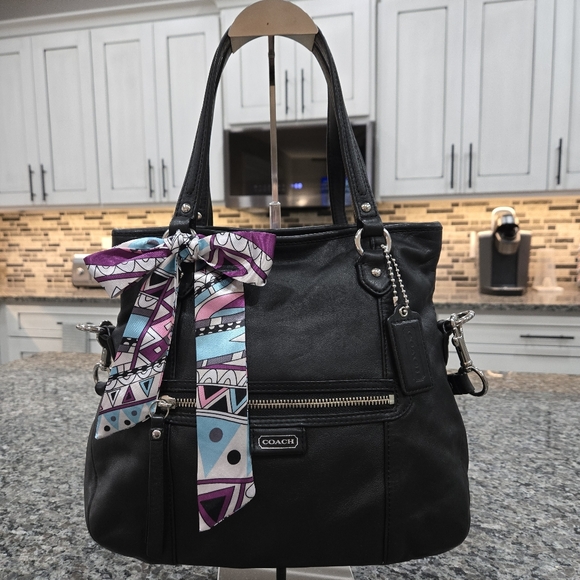 Coach Daisy Mia Black Leather Handbag - Picture 4 of 17